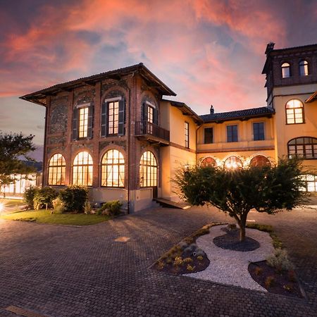 Villa Soleil Colleretto Giacosa ภายนอก รูปภาพ